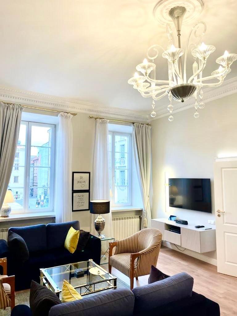 Luxury Suites & Apartments Mondrian Market Square II Varsovia Habitación foto